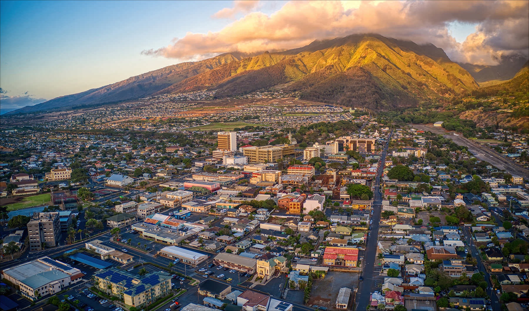 Wailuku town with the West Maui Mountains in the background